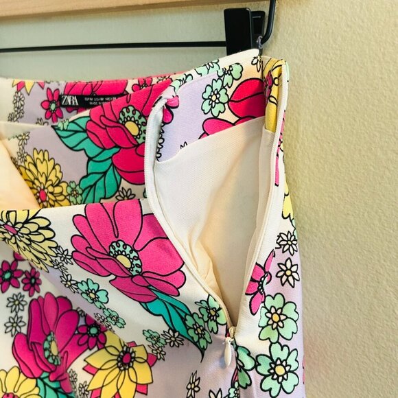 Zara Only One Floral Mini Skirt Size Medium High Rise Pink Purple Flowers Bright - Picture 7 of 10